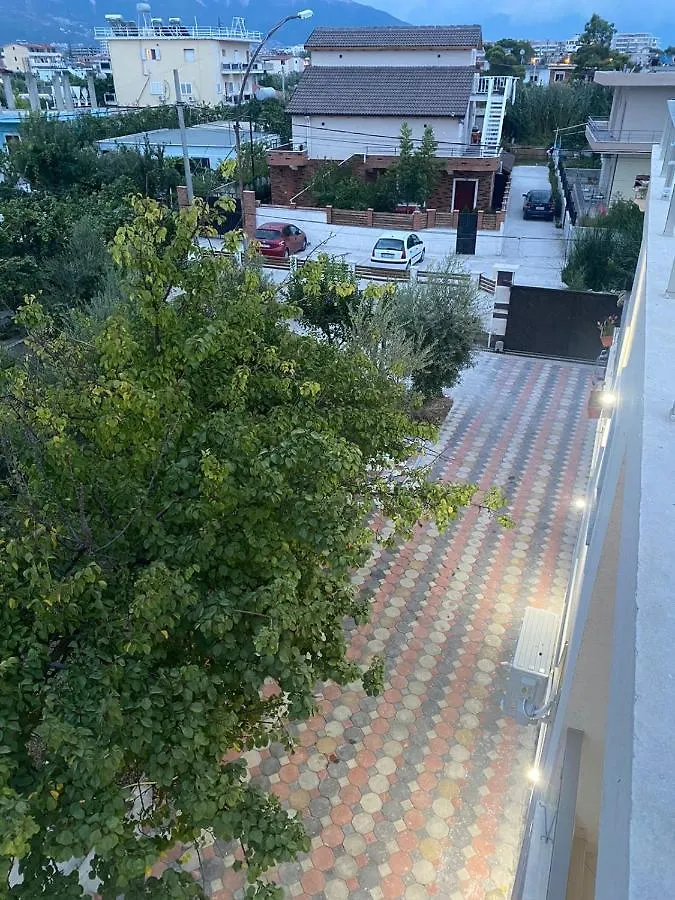 בית הארחה Blue Vivid Vlore