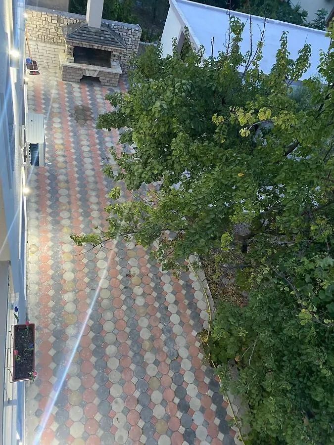 בית הארחה Blue Vivid Vlore